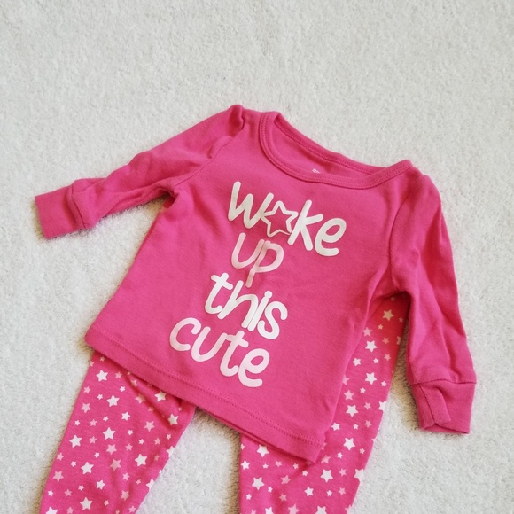 Two Piece Stars Pajama Set Baby Girl Size 9 Months - Picture 1 of 2